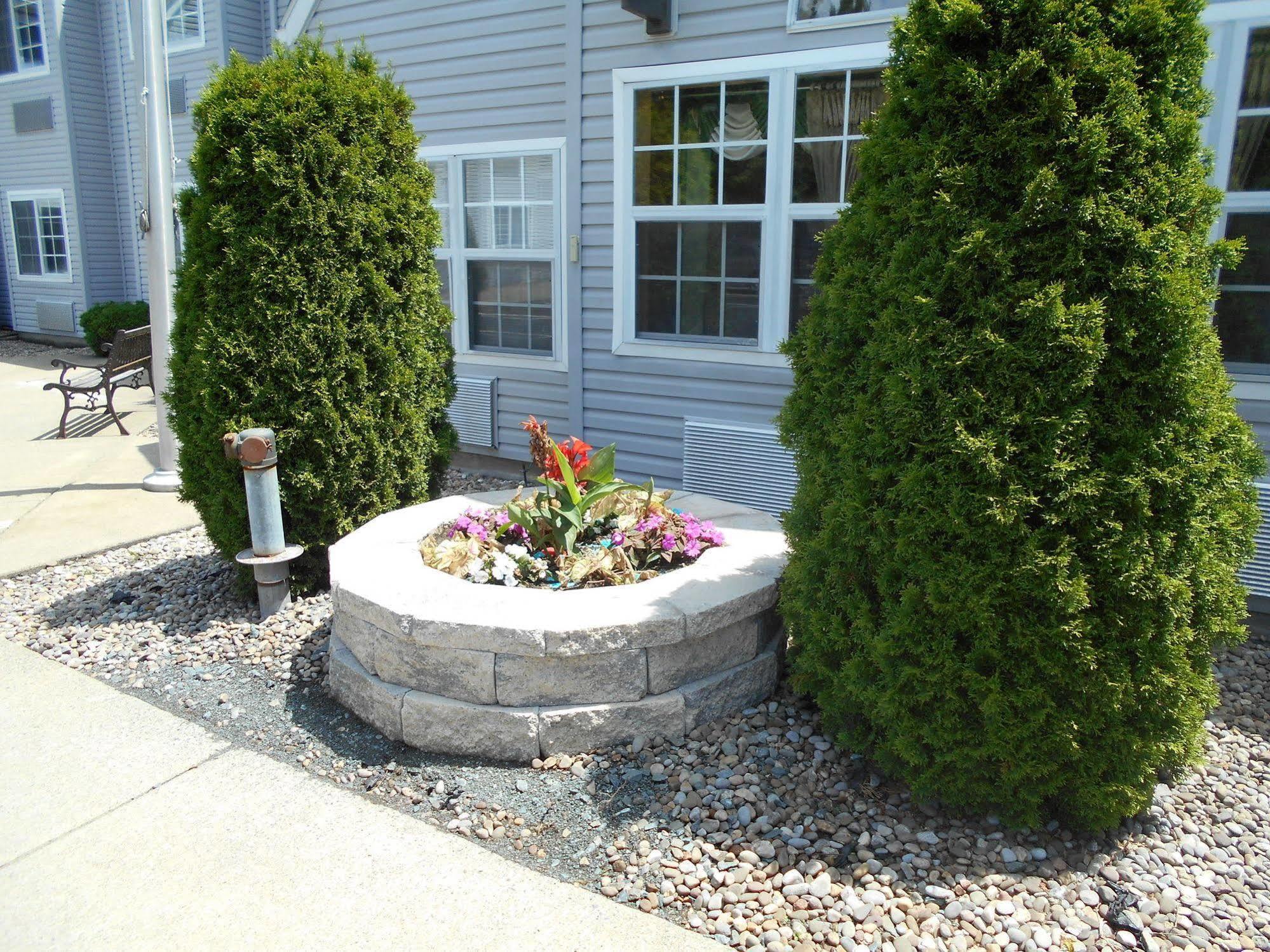 Microtel Inn By Wyndham - Albany Airport Latham Exterior photo